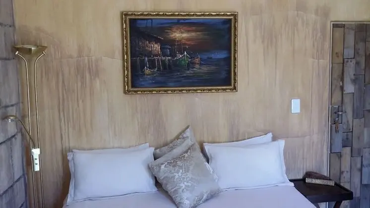 Luxury Main Suite