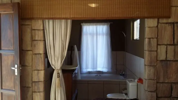 Luxury Main Suite