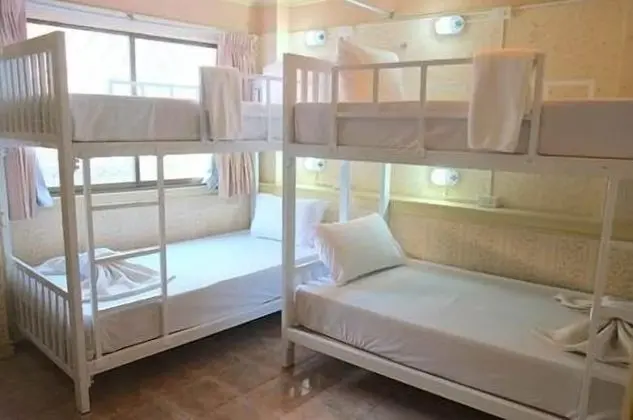 5 Bunk Bed Shared Dorm