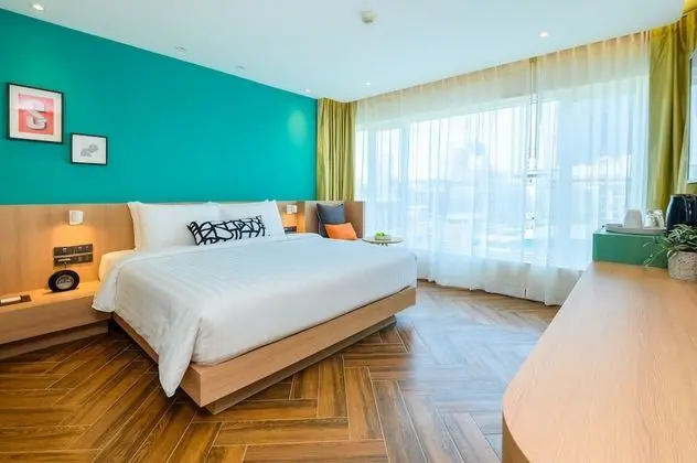 SQ Plus Room