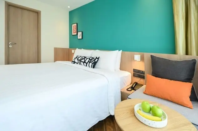 SQ Plus Room