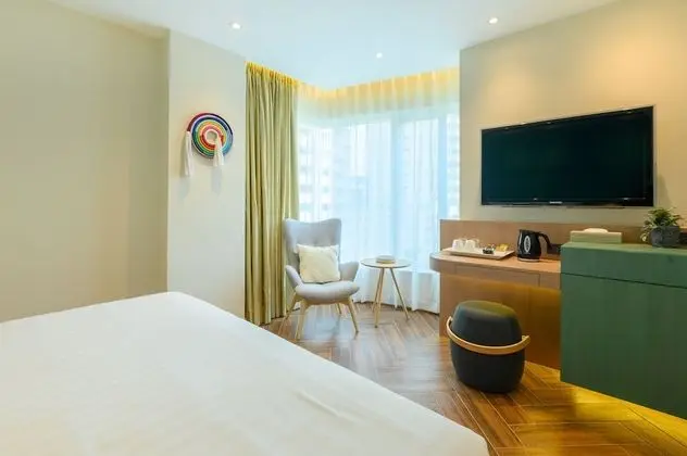 SQ Room