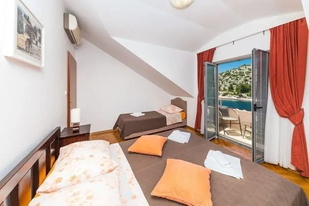 Ev (Silva - with pool and great view - H()