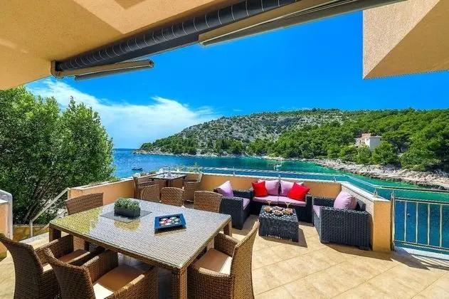 Ev (Silva - with pool and great view - H()
