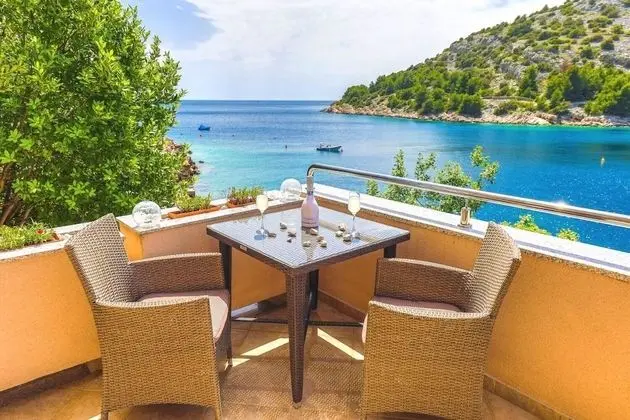 Ev (Silva - with pool and great view - H()