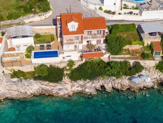 Ev (Silva - with pool and great view - H()