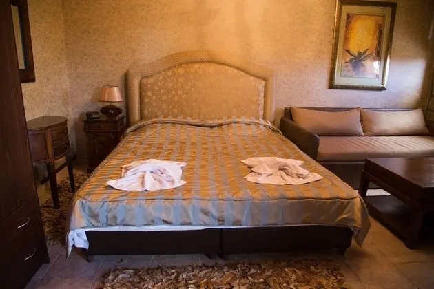 Junior Süit, Balkon, Göl Manzaralı