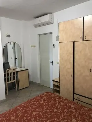 Tek Büyük veya İki Ayrı Yataklı Oda