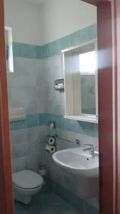 Tek Büyük Yataklı Oda, Göl Manzaralı