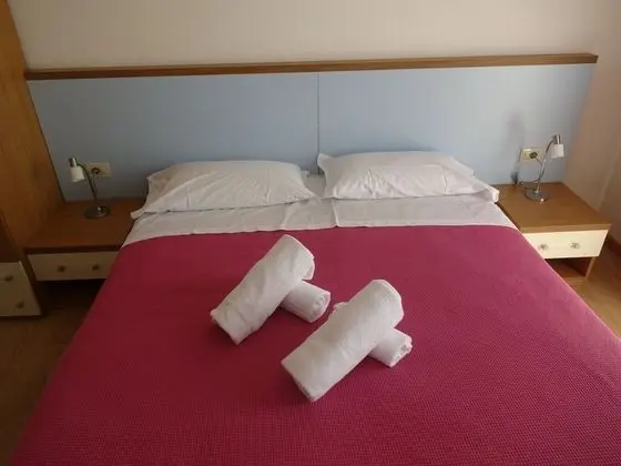 Tek Büyük Yataklı Oda, Kısmi Göl Manzaralı