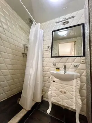 Classic Tek Büyük Yataklı Oda