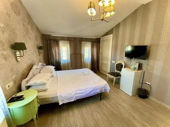 Comfort Tek Büyük Yataklı Oda