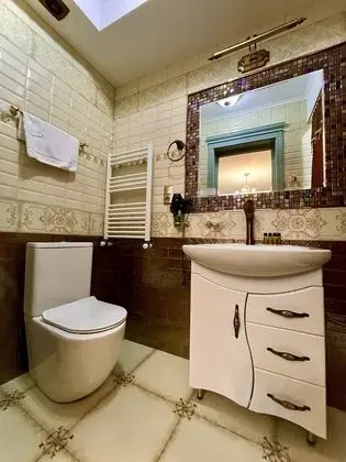 Deluxe Tek Büyük Yataklı Oda