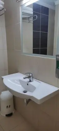 Basic Tek Büyük veya İki Ayrı Yataklı Oda