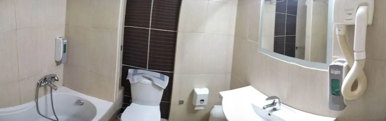 Basic Tek Büyük veya İki Ayrı Yataklı Oda