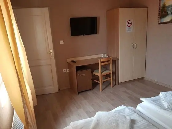 Standard Tek Büyük Yataklı Oda