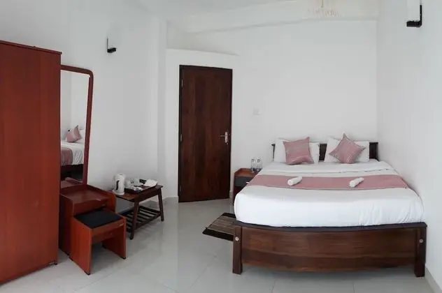 Comfort Tek Büyük Yataklı Oda, 1 Büyük (Queen) Boy Yatak, Engellilere Uygun, Sigara İçilmez