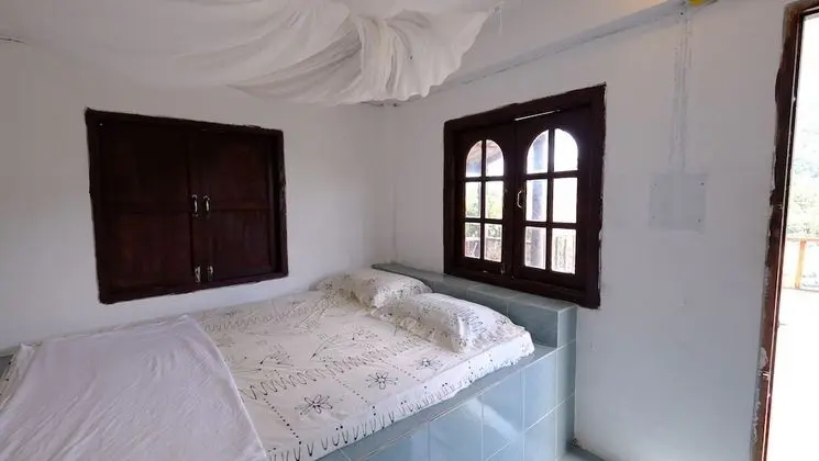 Family Bungalow with Fan