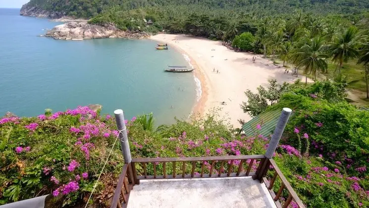 Family Bungalow with Fan