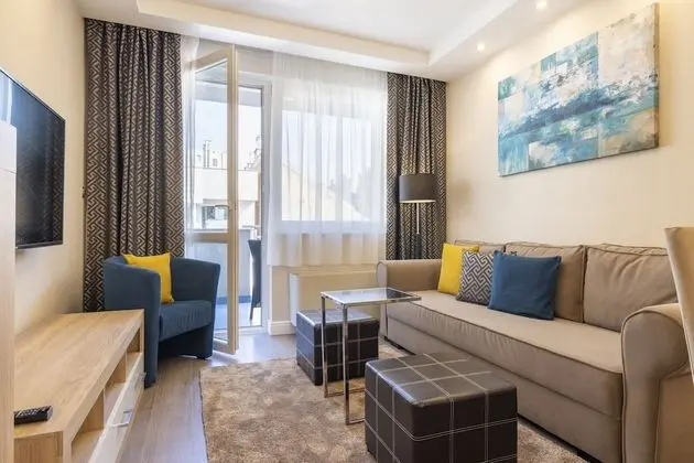 Standard Apart Daire, Balkon