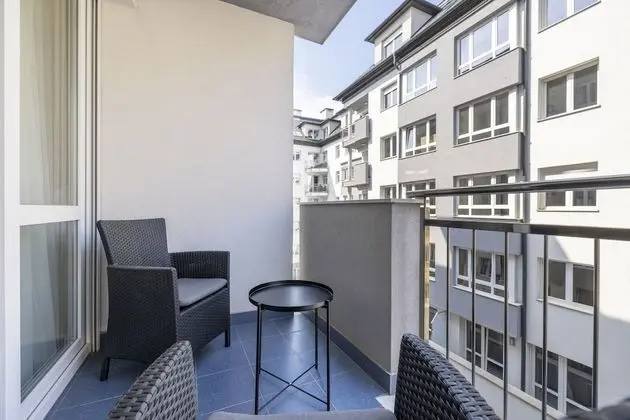 Standard Apart Daire, Balkon