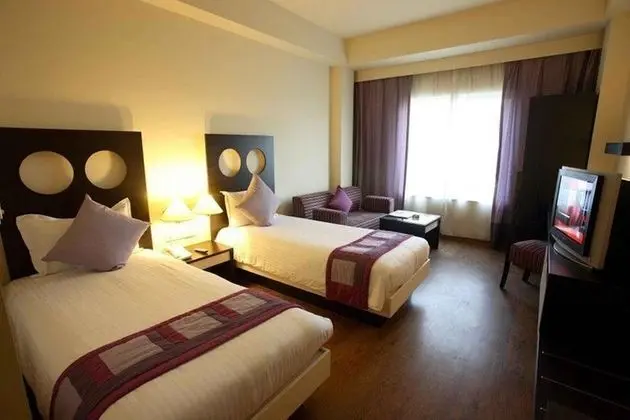 Deluxe Tek Büyük veya İki Ayrı Yataklı Oda, Şehir Manzaralı