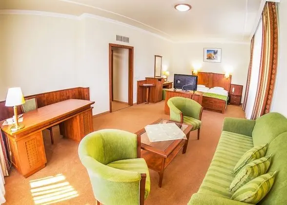 Deluxe Apartment - New Building with balcony