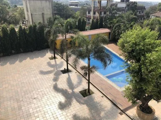 Signature Room, 1 Queen Bed, Pool View