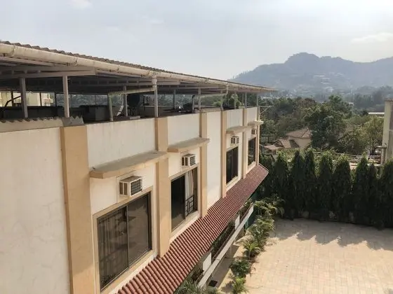 Signature Room, 1 Queen Bed, Pool View