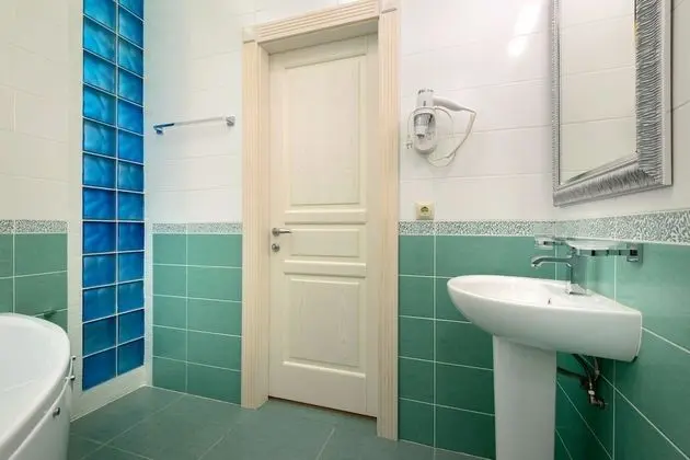 Deluxe Tek Büyük Yataklı Oda, 1 En Büyük (King) Boy Yatak, Küvet, Şehir Manzaralı