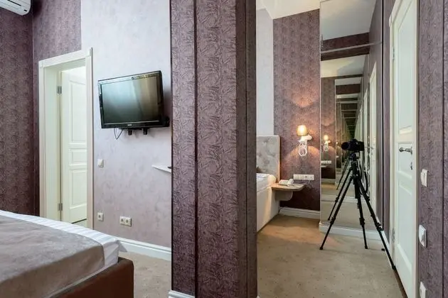 Signature Tek Büyük Yataklı Oda, 1 En Büyük (King) Boy Yatak, Sigara İçilmez, Anti Alerjik