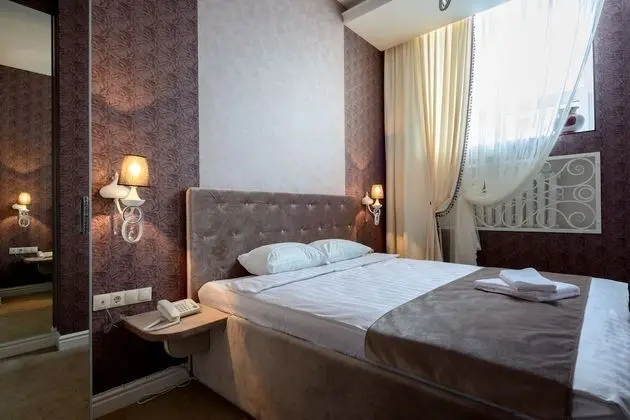 Signature Tek Büyük Yataklı Oda, 1 En Büyük (King) Boy Yatak, Sigara İçilmez, Anti Alerjik