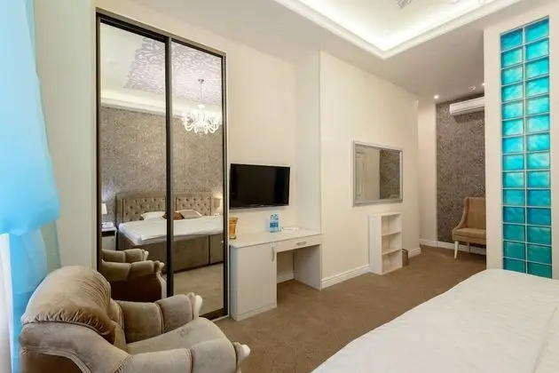 Signature Tek Büyük Yataklı Oda, 1 En Büyük (King) Boy Yatak, Sigara İçilmez, Anti Alerjik