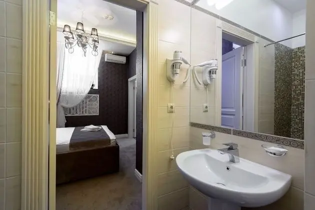 Signature Tek Büyük Yataklı Oda, 1 En Büyük (King) Boy Yatak, Sigara İçilmez, Anti Alerjik