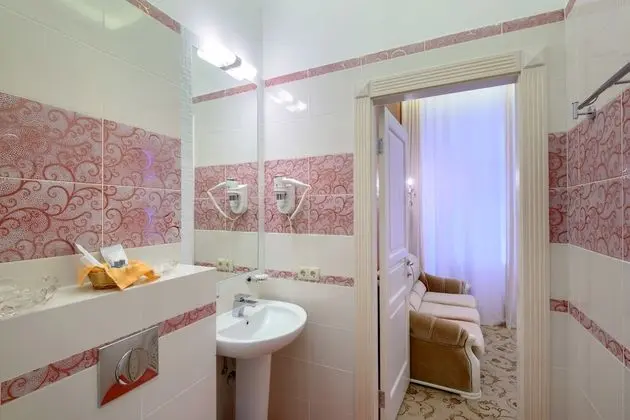 Signature Üç Kişilik Oda, 1 En Büyük (King) Boy Yatak, Şehir Manzaralı