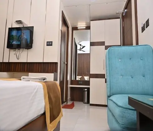 Deluxe Tek Büyük Yataklı Oda
