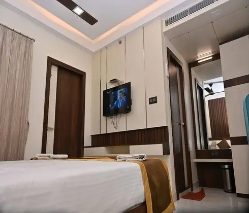 Deluxe Tek Büyük Yataklı Oda