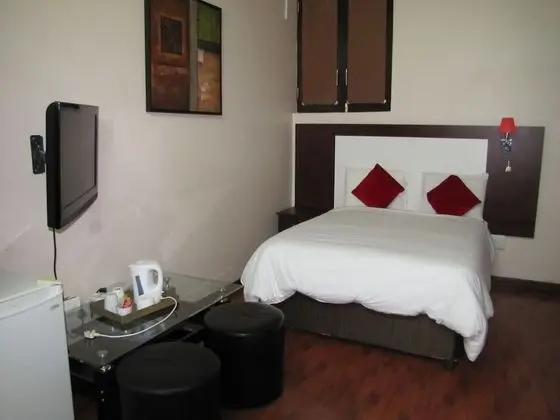 Queen Room