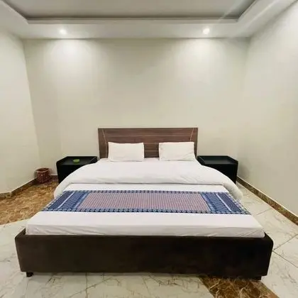 Luxury Tek Büyük Yataklı Oda