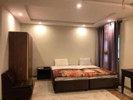 Luxury Tek Büyük Yataklı Oda