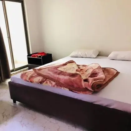 Luxury Tek Büyük Yataklı Oda