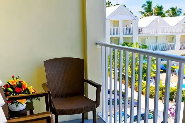 Superior King Pool Balcony