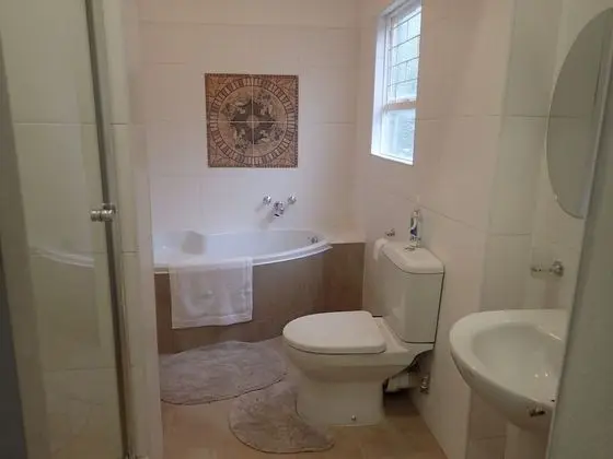 Deluxe Tek Büyük Yataklı Oda, 1 En Büyük (King) Boy Yatak (Deluxe King Room (Shower))