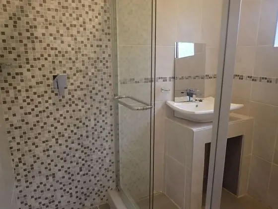 Deluxe Tek Büyük Yataklı Oda, 1 En Büyük (King) Boy Yatak (Deluxe King Room (Shower))