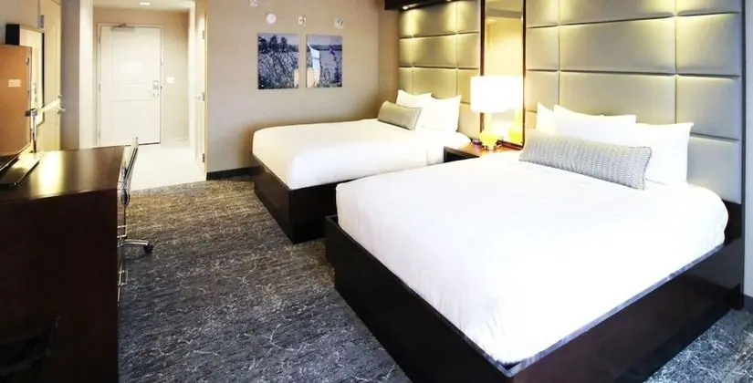 Deluxe Room, 2 Queen Beds, South Tower
