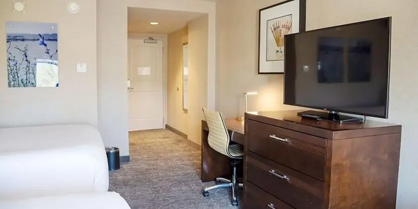 Deluxe Room, 2 Queen Beds, South Tower