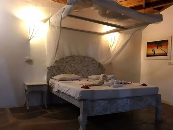 Süit, Havuz Manzaralı
