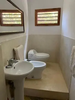 Superior Tek Büyük Yataklı Oda, Balkon, Havuz Manzaralı