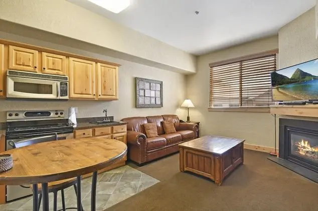 Stüdyo (Silverado Lodge, Murphy)