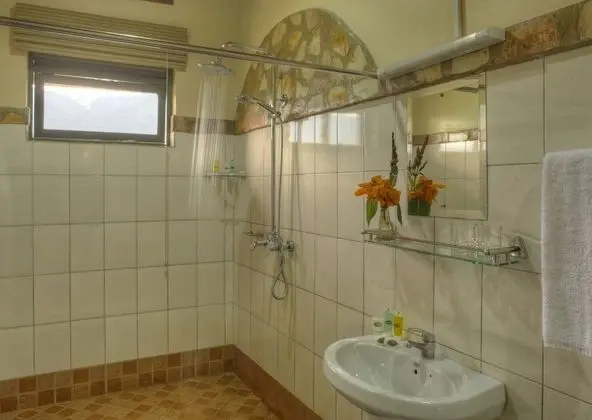 Standard Tek Büyük veya İki Ayrı Yataklı Oda, Dağ Manzaralı